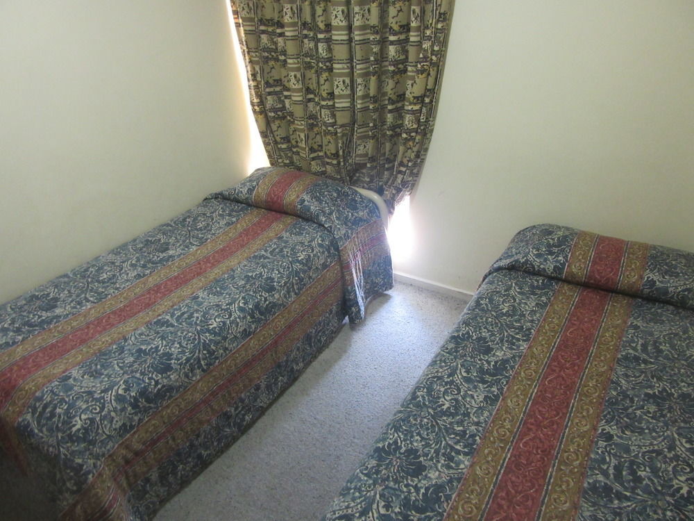 El Toro Motel Уорик-Фарм Экстерьер фото